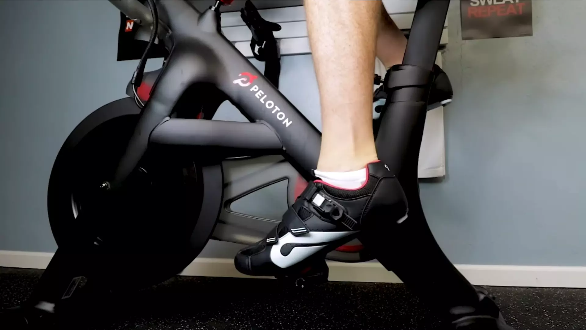 ESSENTIAL FACTORS TO CONSIDER WHILE CHOOSING A PELOTON SHOES